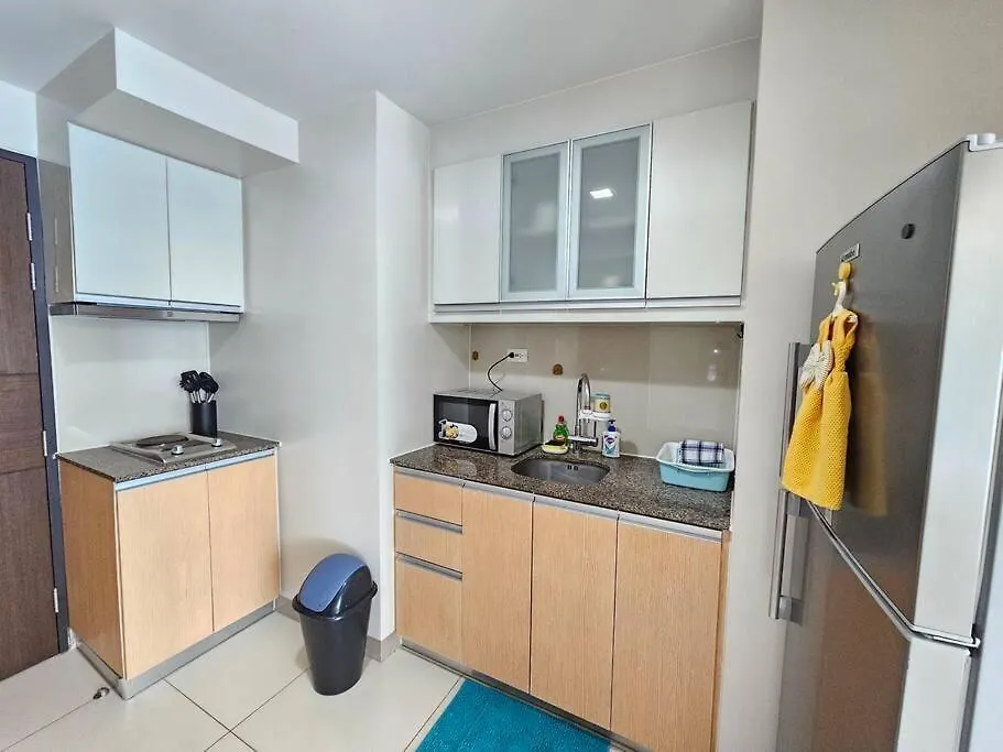 One Uptown In Bgc Chic & Trendy 1Br 200Mbps Fiber Apartamento Manila 0*,