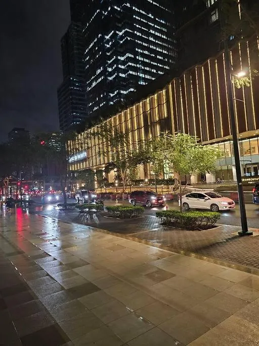 One Uptown In Bgc Chic & Trendy 1Br 200Mbps Fiber Apartamento Manila Filipinas