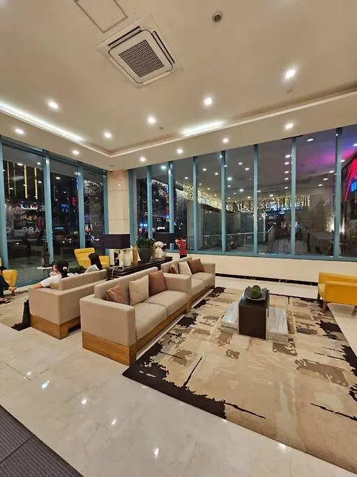 One Uptown In Bgc Chic & Trendy 1Br 200Mbps Fiber Apartment Manila