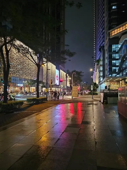 One Uptown In Bgc Chic & Trendy 1Br 200Mbps Fiber Apartment Manila