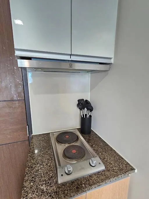 One Uptown In Bgc Chic & Trendy 1Br 200Mbps Fiber Apartment Manila Philippines