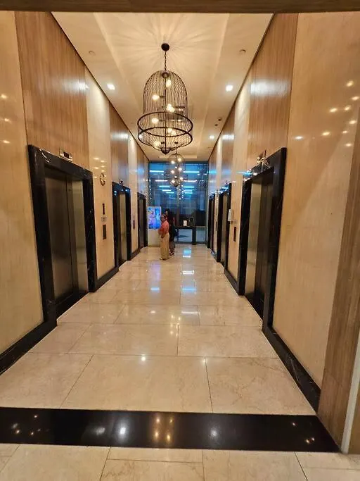One Uptown In Bgc Chic & Trendy 1Br 200Mbps Fiber Apartment Manila