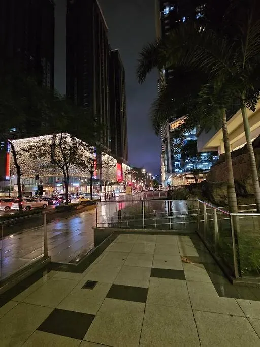 One Uptown In Bgc Chic & Trendy 1Br 200Mbps Fiber Apartment Manila