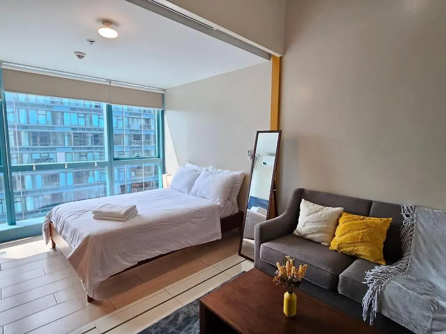One Uptown In Bgc Chic & Trendy 1Br 200Mbps Fiber Apartment Manila